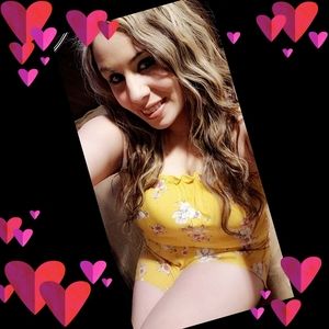 Meet your Posher, Crystal